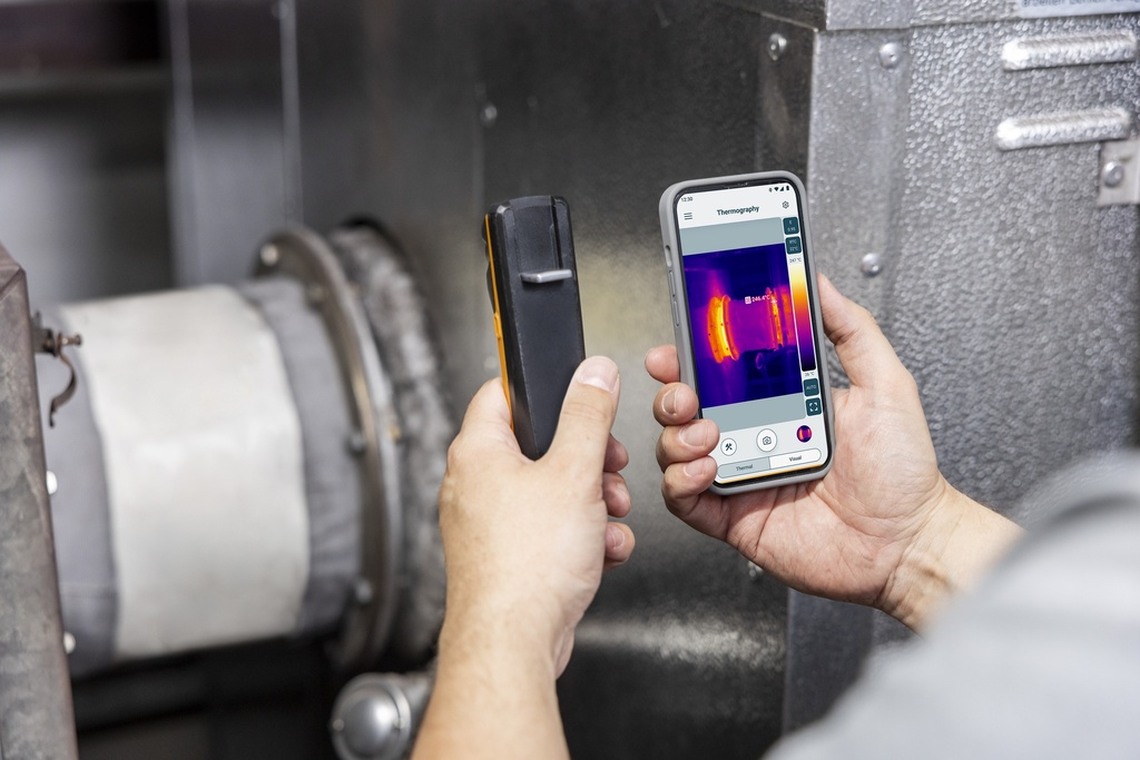 testo 860i kit - Wireless thermal imaging camera for smartphones incl. pouch