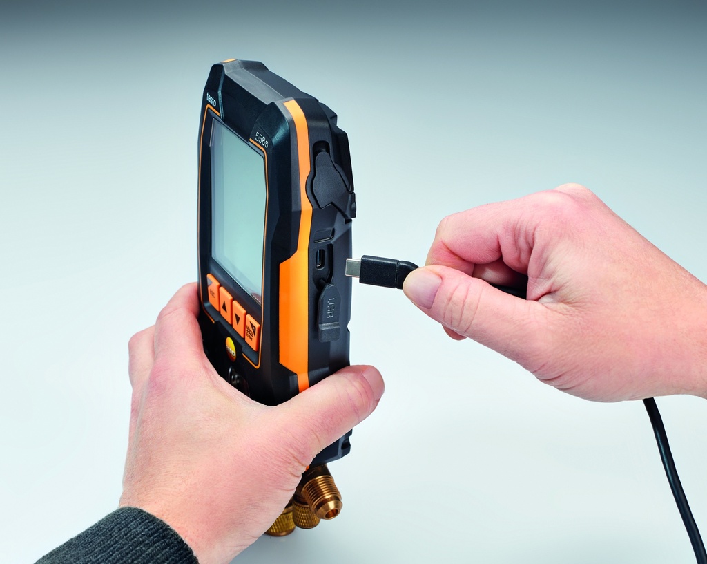 testo 558s Smart Vacuum Kit with hoses 